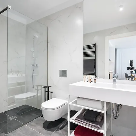 Golden 1 King Br Entire In One Cotroceni Βουκουρέστι