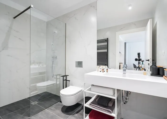 Golden 1 King Br Entire In One Cotroceni Bucareste